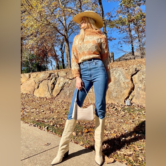 Chunky Knit Ballon Sleeve Turtleneck Sweater - Picture 4 of 12